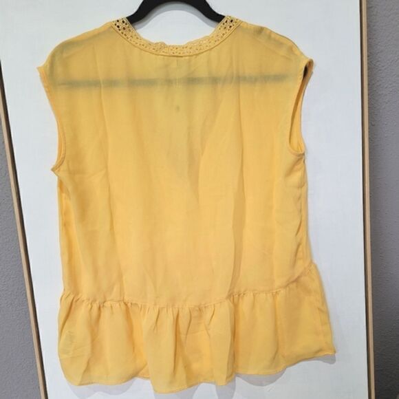 Max Studio Yellow🌻 tunic top Size Small - Picture 9 of 10